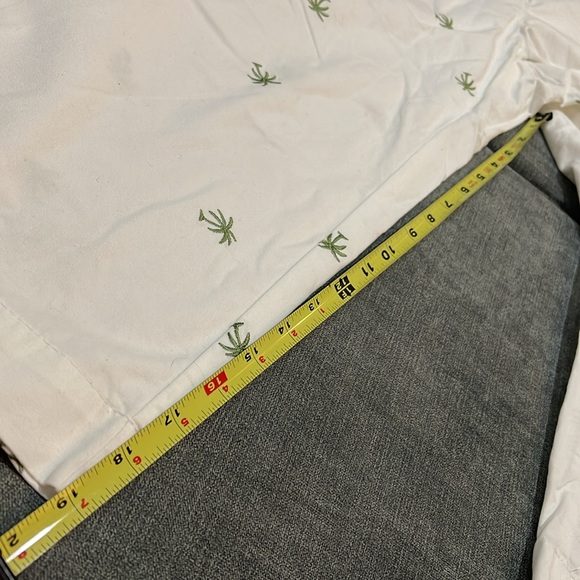 Basic edition, capris white with embroidered green palm trees size LG 24-144 - Picture 2 of 9